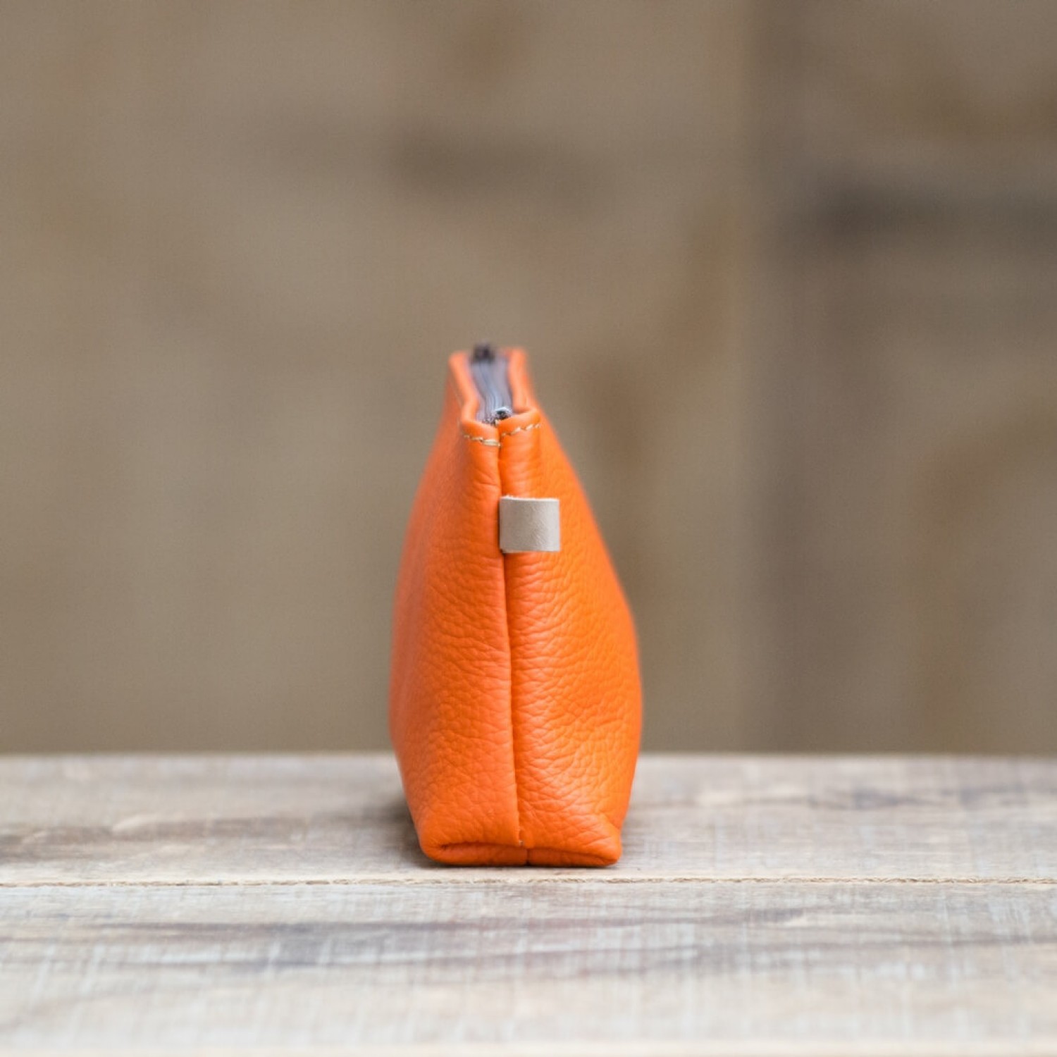 Grande trousse en cuir grainé orange orange - AALLARD de Megève